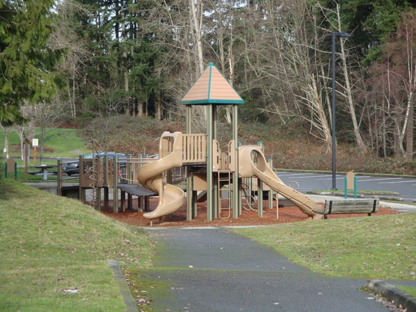 Big Finn Hill playground Kirkland / Juanita